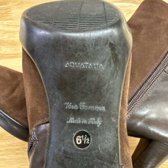 AQUATALIA BY MARVIN K. BROWN SUEDE AND LEATHER DOUBLE BUCKLE HEELED BOOTIES 6.5 - Picture 7 of 8